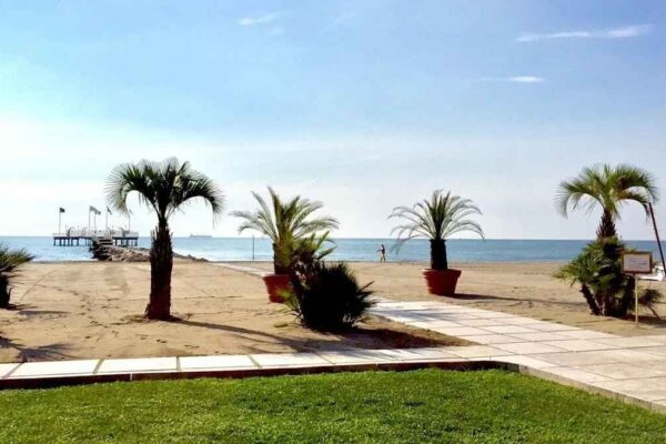 Lido Excelsior Beach, Sicily Italy | Complete Guide Lido Excelsior